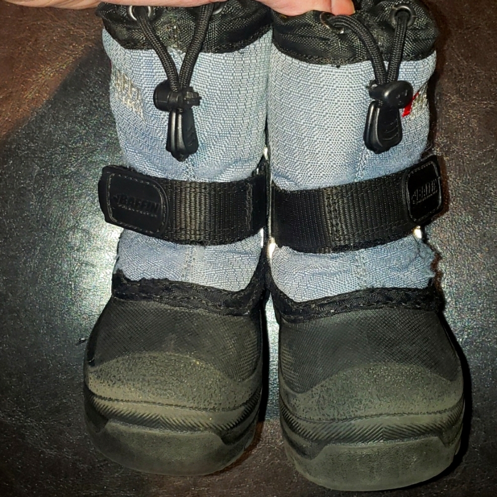 Baffin Blue Toddler Size 7 Snow Boots